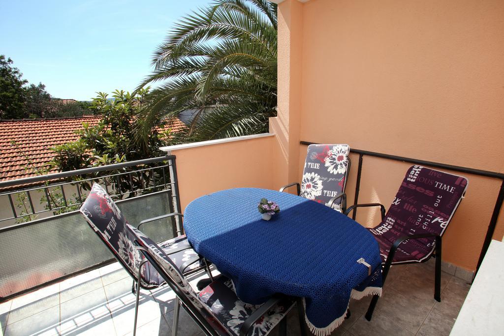 Apartments Jasmin Trogir Bagian luar foto
