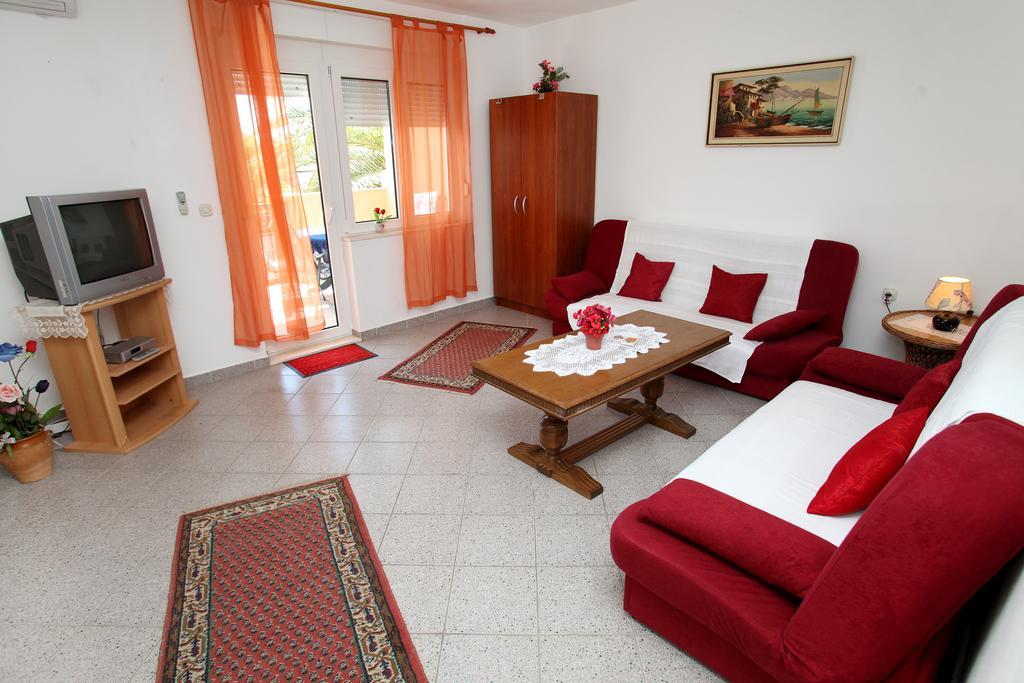 Apartments Jasmin Trogir Bagian luar foto